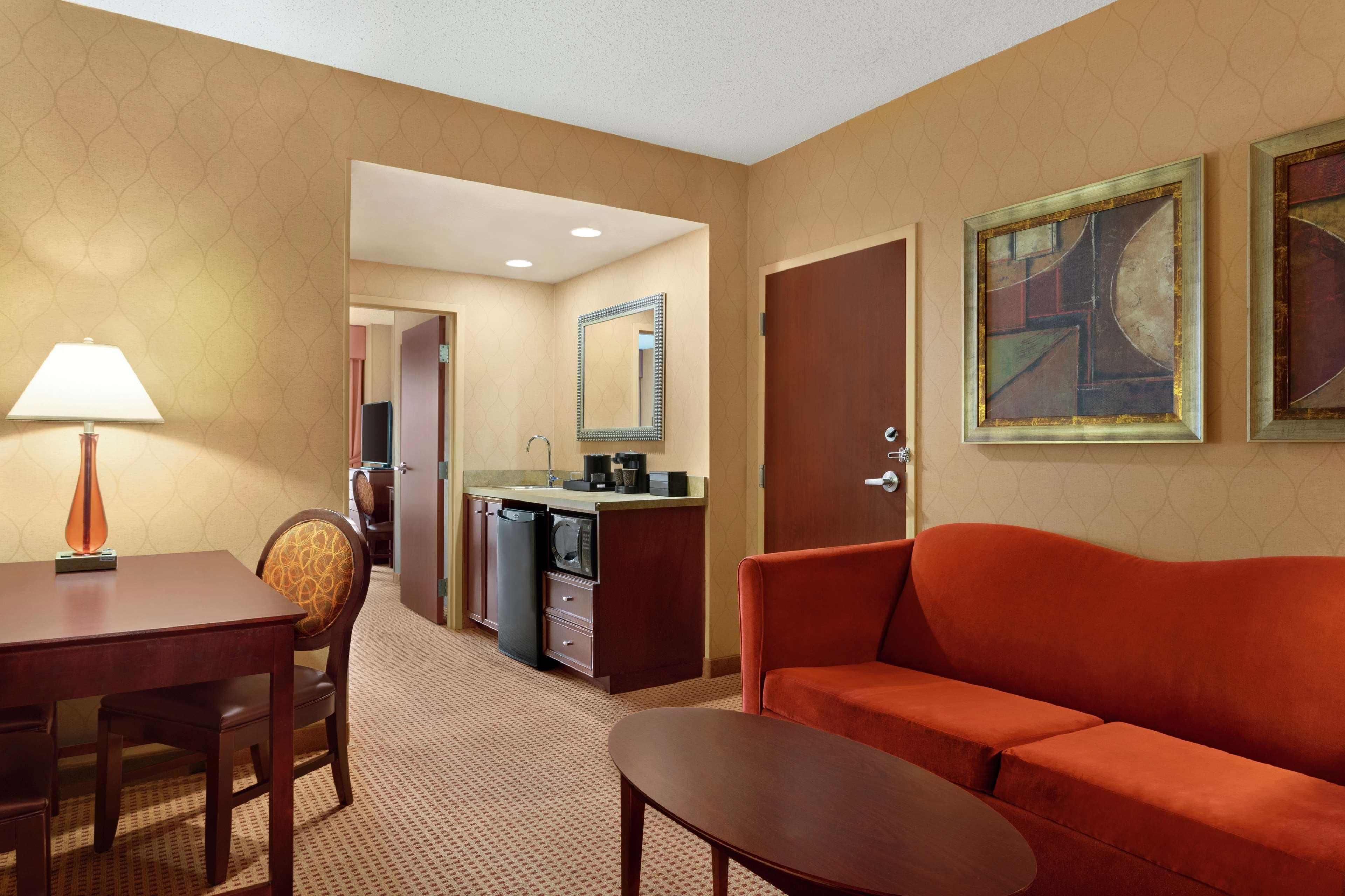 Embassy Suites Huntsville Exteriör bild