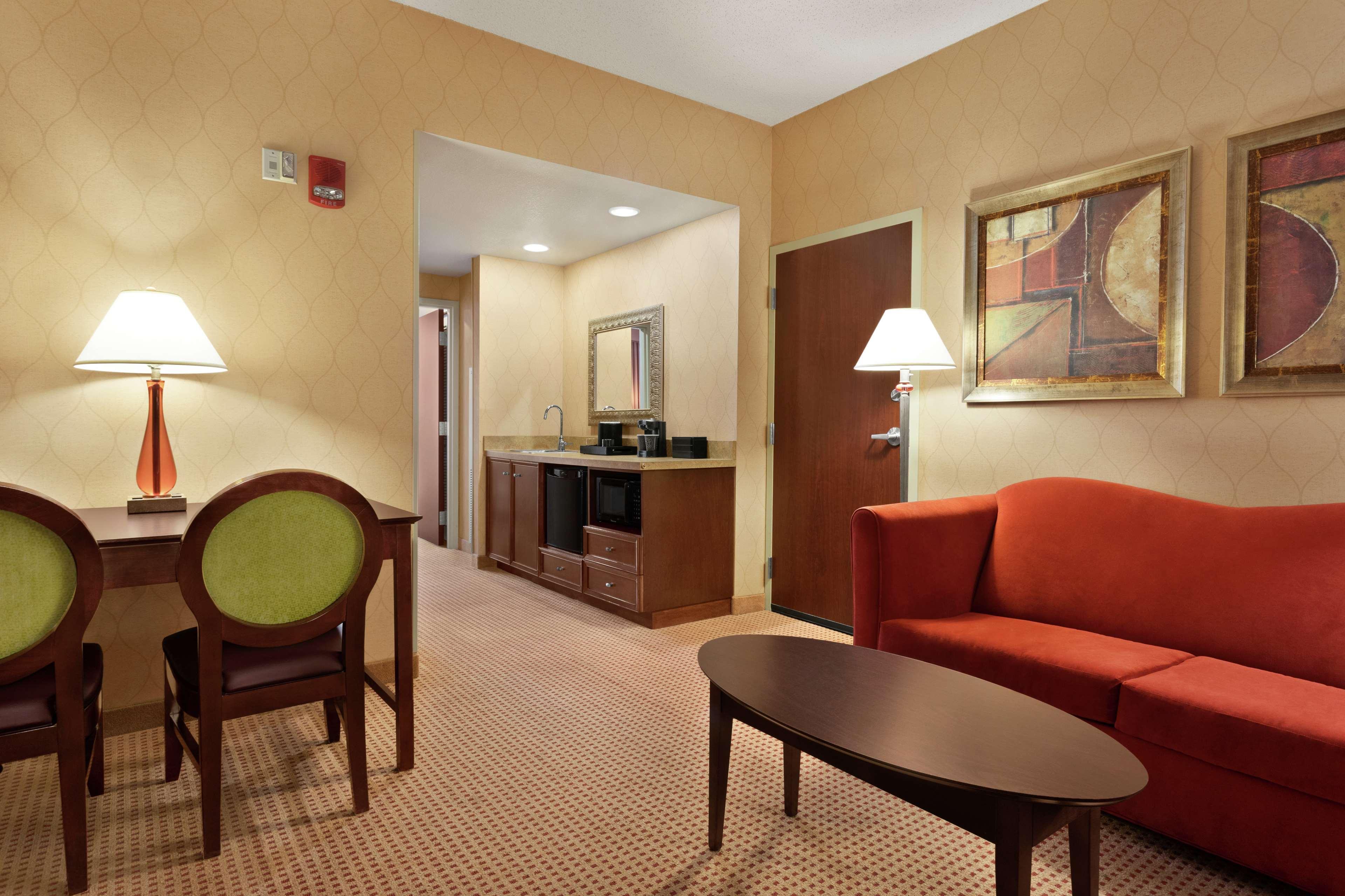 Embassy Suites Huntsville Exteriör bild
