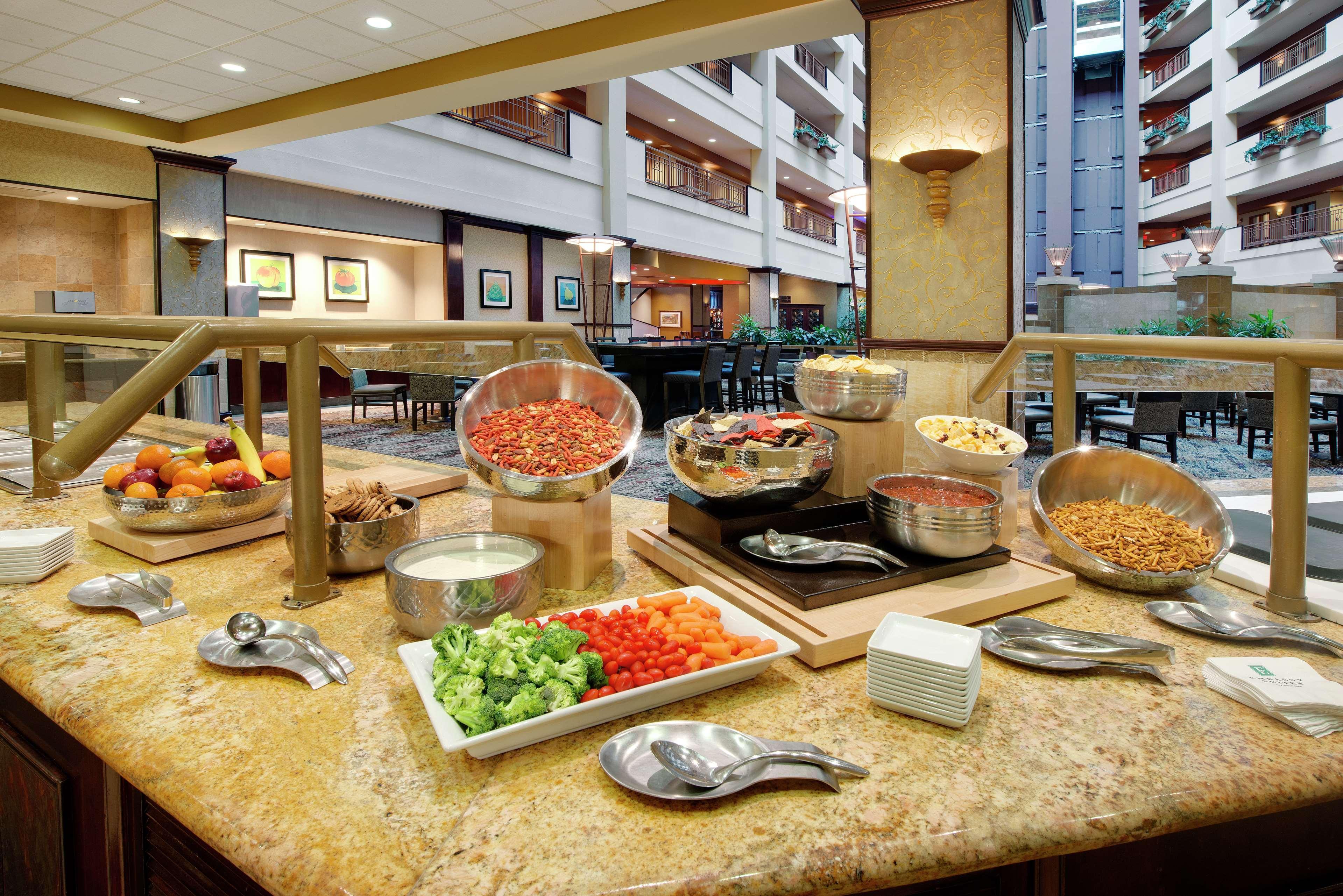 Embassy Suites Huntsville Exteriör bild