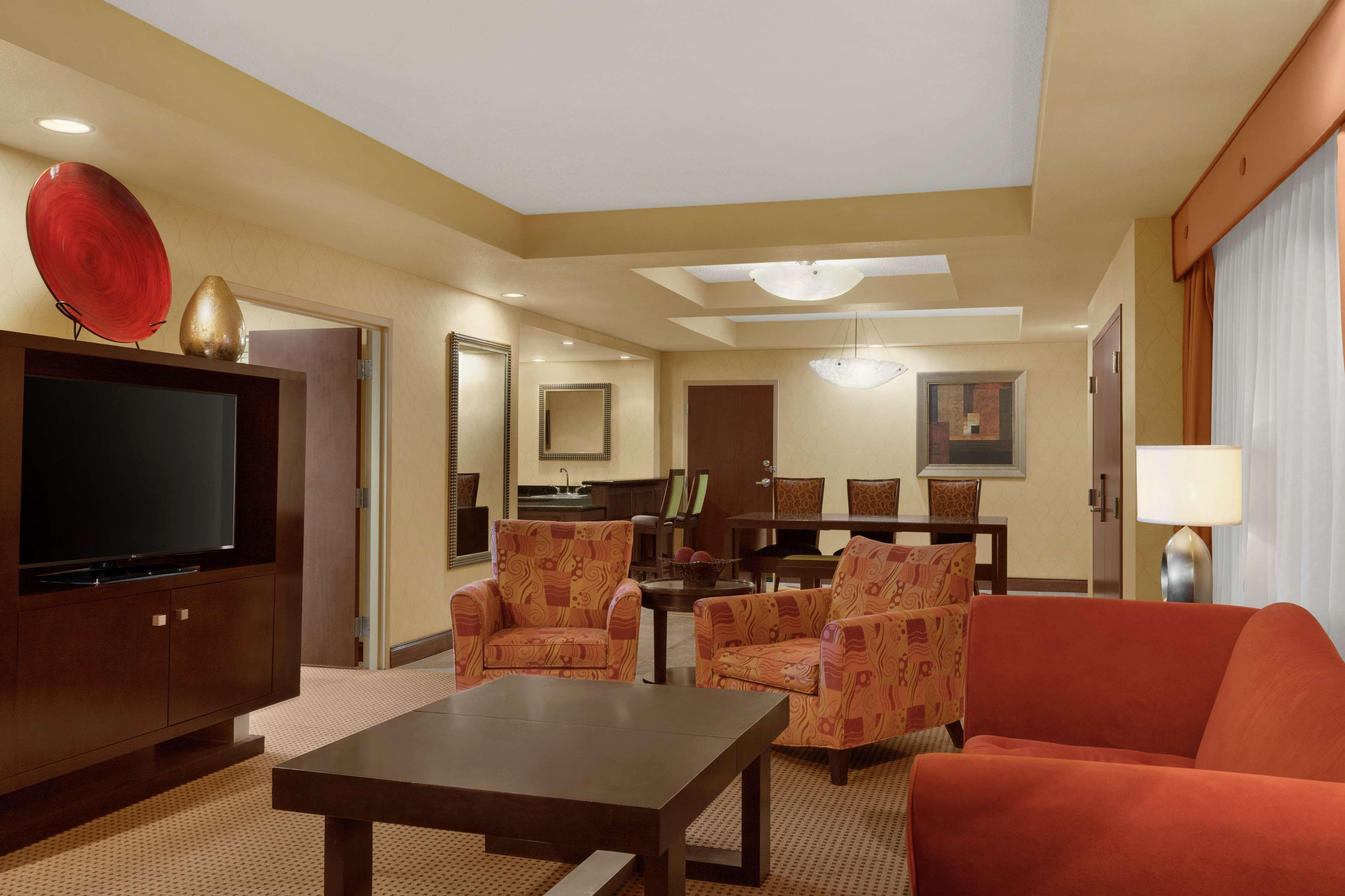 Embassy Suites Huntsville Exteriör bild