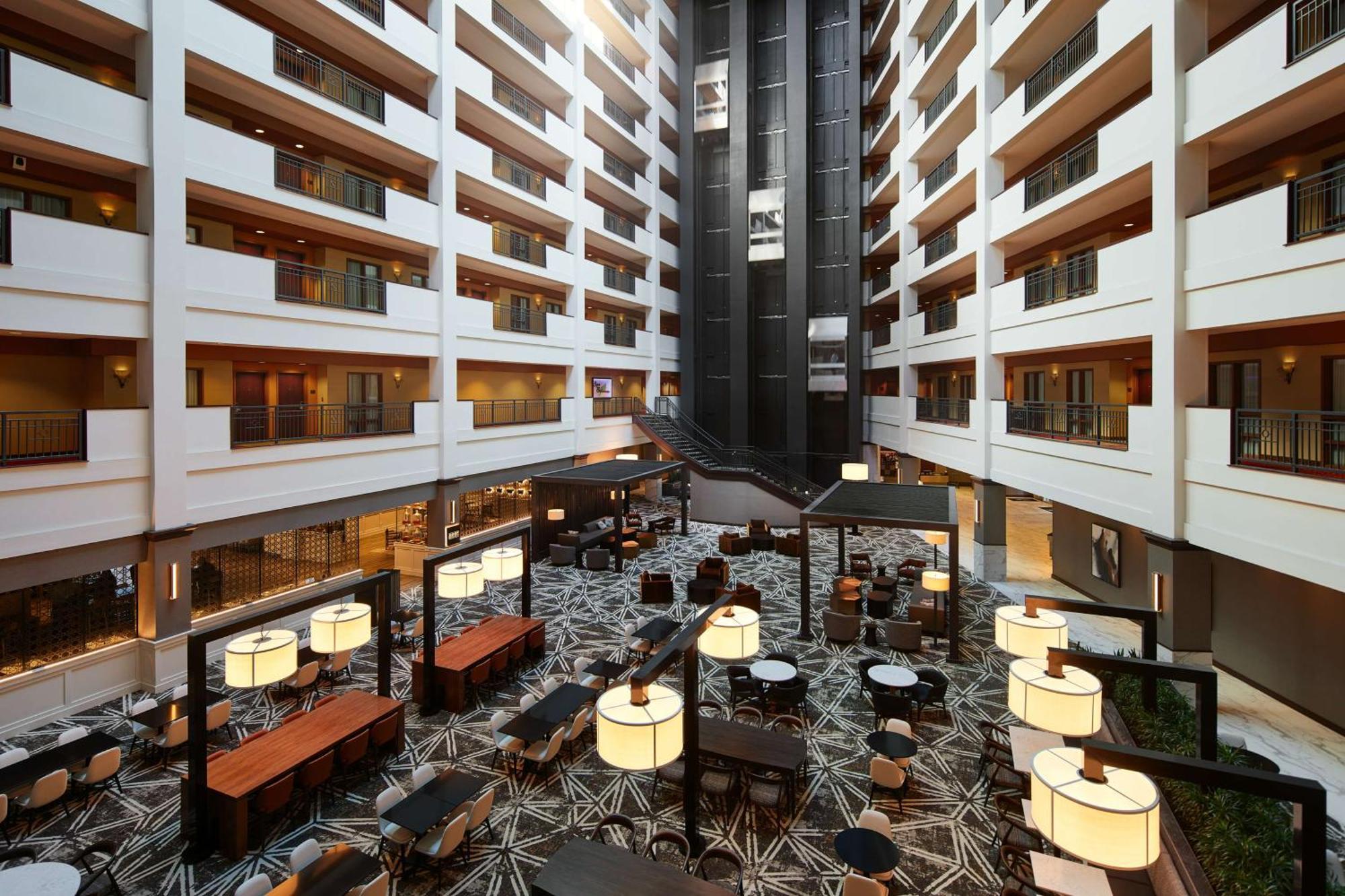 Embassy Suites Huntsville Exteriör bild
