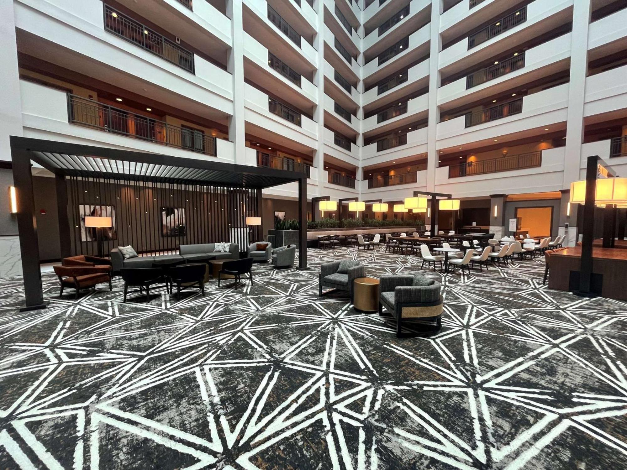 Embassy Suites Huntsville Exteriör bild